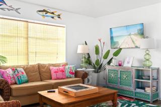 Heated Pool Pet Friendly Sleeps 9 Family - Englewood - 4