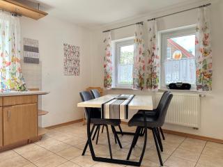 Ferienwohnung Krabbe 1 in Bensersiel mit Garten & Terrasse - Holtgast - 8