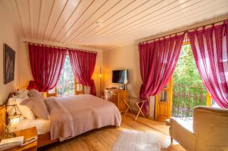 Jade Residence - 1