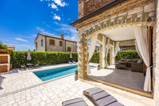 E-villa Vintage Istria with heated and covered pool - Čabrunići - 9