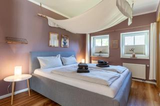 Ferienhaus Süderpiep – 4 individuelle Ferienwohnungen nahe Südstrand Ferienwohnung Seestern – stilvolles Erdgeschossdomizil mit Terrasse - Sankt Peter-Ording - 1