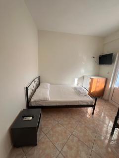 Dhoma Plazhi Husi - 3