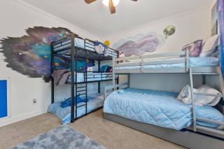Charming Boho Getaway -Near Downtown- Sleeps 10 - Atlanta - 2