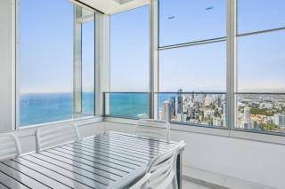 Sky Home on 54th Floor - Stunning South East Views - 0