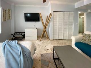 Right on the Beach Ocean Dr Secured Condo 206 - 3