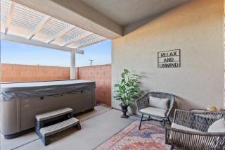 New- Pool, Hot Tub, Nintendo Switch, Pool, Pickleball and Ping Pong Fun - 7