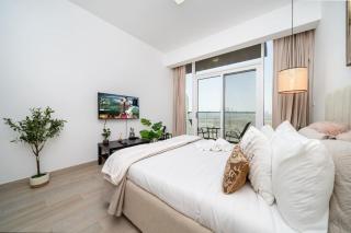 Luxury JVC Studio in a Great Location - 6