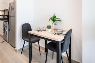 Luxury JVC Studio in a Great Location - 3