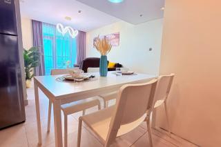 Seaview White 1Br Balcony - Manama - 1