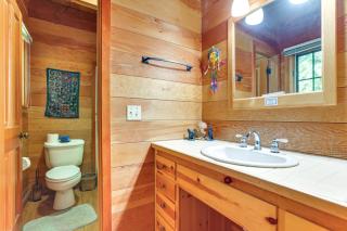 Nature-Packed McKenzie River Retreat with Trails! - McKenzie Bridge - 1