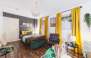 2BED Brick Lane residence Urban Escape - 9