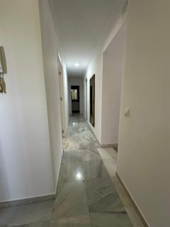 Apartamento Estadio 5 HABITACIONES Y CAPACIDAD 9 PERSONAS CERCA DEL CENTRO, DEL ESTADIO Y ESTACION DE TRENES Y DE AUTOBUSES - Jerez de la Frontera - 5
