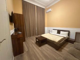 Roots Apart Hotel - Baku - 3