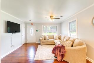 3 Mi to Historic Dtwn Hopewell Home with Yard - 9