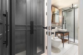 Luxurious 2 Bedroom Apartment In The Heart Of London - London - 2