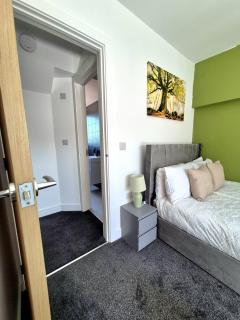 Brand New Large 3 Bed House in Nottingham - Nottingham - 4