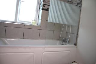 Double ground floor room near shop and metro station - Londres - 6