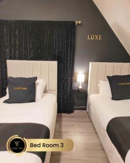 Luxury 4 Bed Room House, Heathrow - Colnbrook - 6