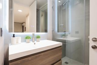 Luxury Mall Chic 2BR near Arauco Park - Santiago - 4