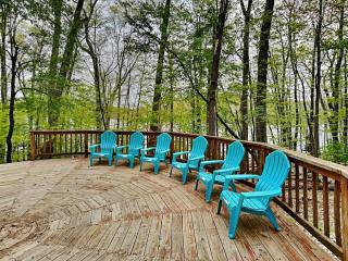 Retro Lake Landing - McHenry - 6