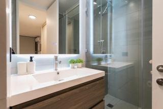 Araucano Park Luxe Pool and Gym 1BR Exec Suite - 4
