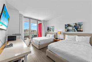 Water View Building With Pool - 5-Min Walk To The Beach - Cozy Studios - Hallandale Beach - 6