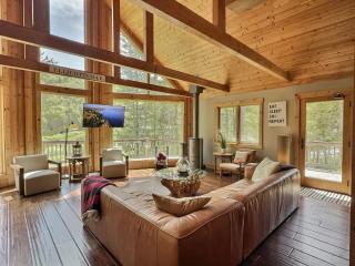Hot Tub & Fire Pit~The Pines Chalet - Ellicottville - 6