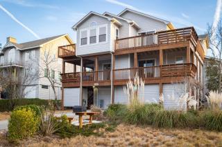 Steps to Beach Game Room Hot Tub and Outdoor Fun - Duck - 0