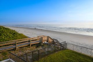 Gorgeous Beach Front Condo Near Flagler Ave - 701 - New Smyrna Beach - 7