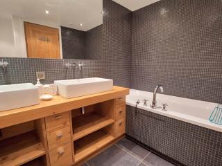 Chalet Cosy 8 Pers, Skis aux Pieds, Balcon, WIFI, Parking - FR-1-505-33 - Notre-Dame-de-Bellecombe - 2