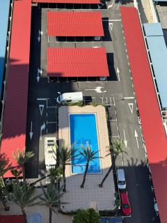 Diseño y vistas de lujo en 1º línea de playa - Benidorm - 9