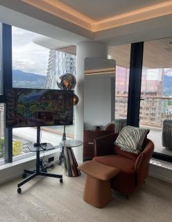 Brand New Modern 2 BR Condo in Heart of Downtown Vancouver - Vancouver - 7