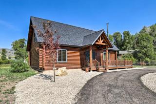 Beautiful Oakley Cabin with Private Hot Tub and Views! - Oakley - 0