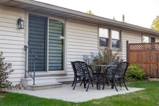 Quaint Cottage near Lambeau Field - 4