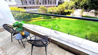 Stylish Polanco Pool, Gym, Terrace & King Bed - 8