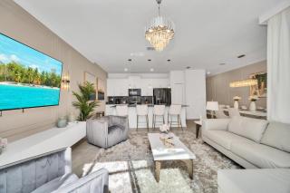 Last Minute Disney Getaway! Private Pool, Hot Tub & Games Room. Book Now! #55667 - Kissimmee - 4
