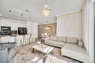 Last Minute Disney Getaway! Private Pool, Hot Tub & Games Room. Book Now! #55667 - Kissimmee - 3