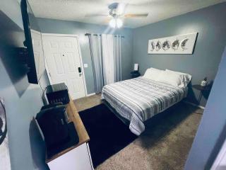 Lakeside Stay For Two By Wet Feet Retreats - 9