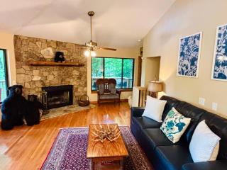 Lakefront Home with Private Dock on Lake Glenville - 8