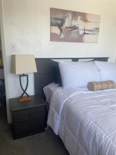 Las Vegas Cozy Hideway- 5 mins to Fremont Experience! - Las Vegas - 7