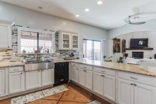 Pristine Placita | Spa-Like Oasis w/ Pool & Views - Tucson - 1