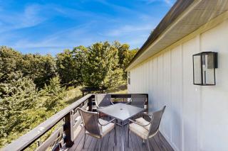 Beaver Lake Pool House - Rogers - 8
