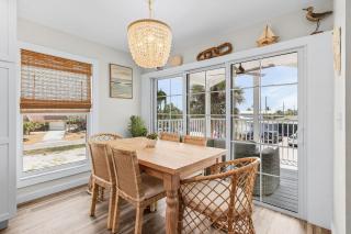 197 Beach Daze: 3BR Pool Home w/ Deeded Beach Access! - Fort Myers Beach - 1