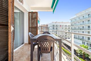 Hauzify I Apartament Miravet - Salou - 6