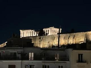 Acropolis Compass Residence - 8