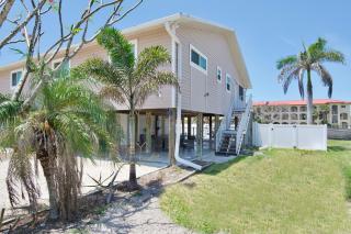 Vallies Villa by Sun Palace Vacations - Fort Myers Beach - 3