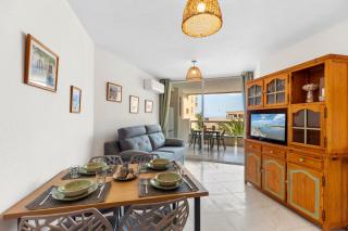 Apolo 11, Calpe, Modern Holiday Apartment, Sea view, Pool, 100m to Beach! - 5
