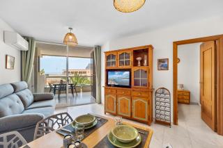 Apolo XI, Calpe, Modern Holiday Apartment, Sea view, Pool, 100m to Beach! - Calpe - 5
