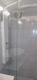 Rozalina & Mairy apartment - Atenas - 6