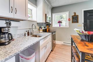 2 Mi to Main Street Cabin with Hot Tub in Monterey! - Monterey - 4